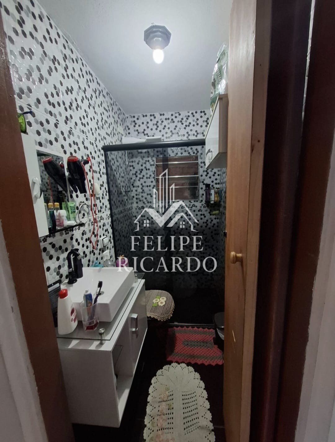 Casa à venda com 2 quartos, 125m² - Foto 2