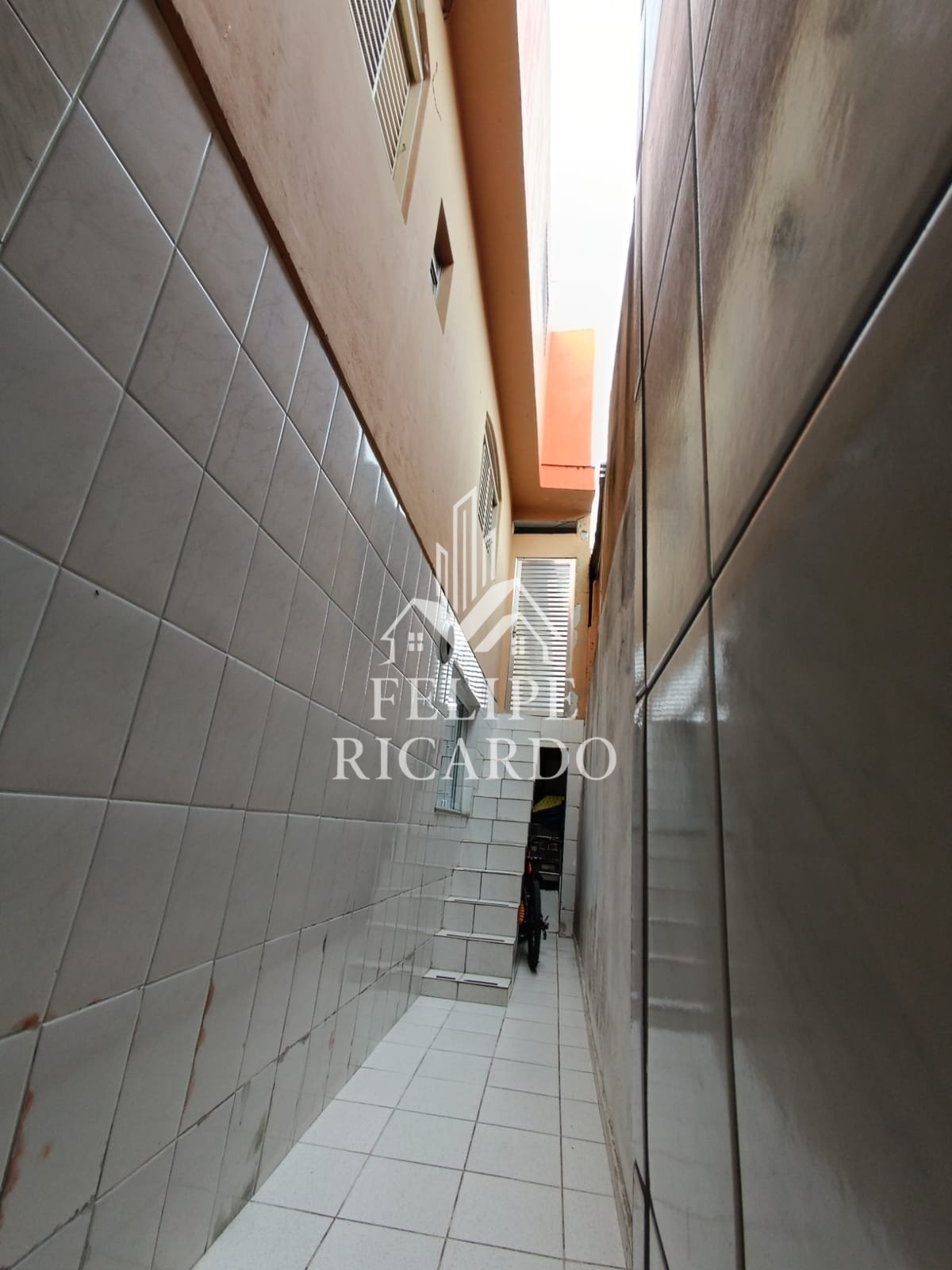 Casa à venda com 3 quartos, 125m² - Foto 2