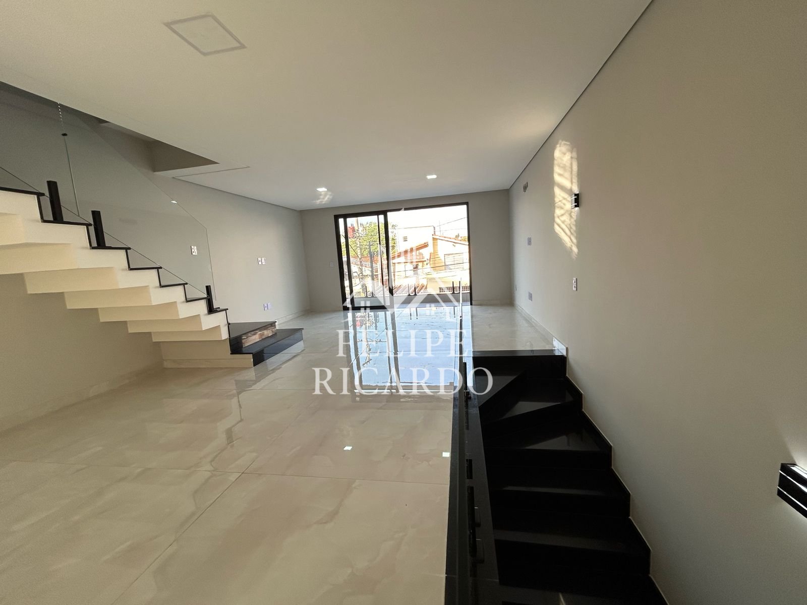 Casa à venda com 3 quartos, 230m² - Foto 12