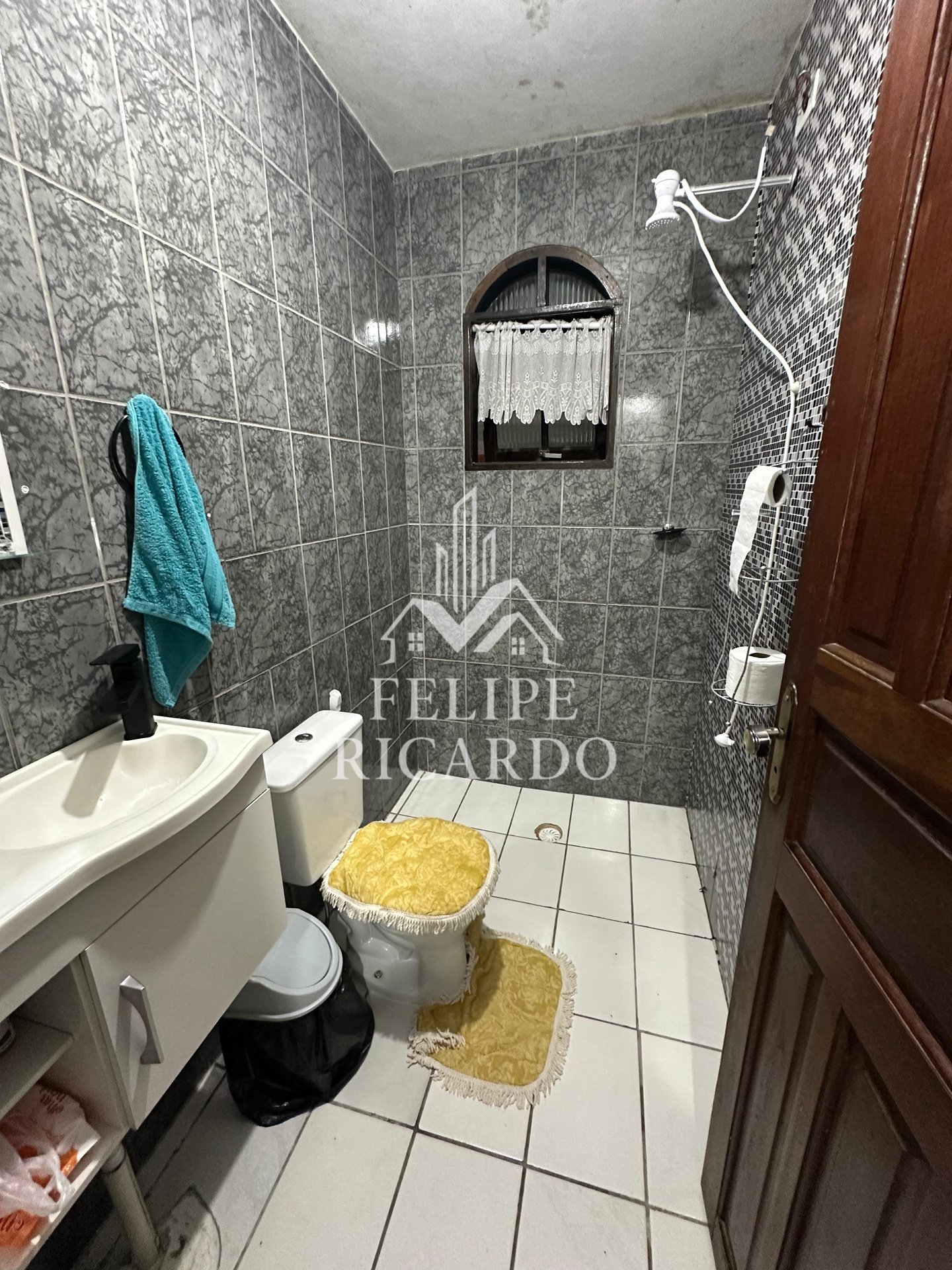 Casa à venda com 4 quartos, 200m² - Foto 9