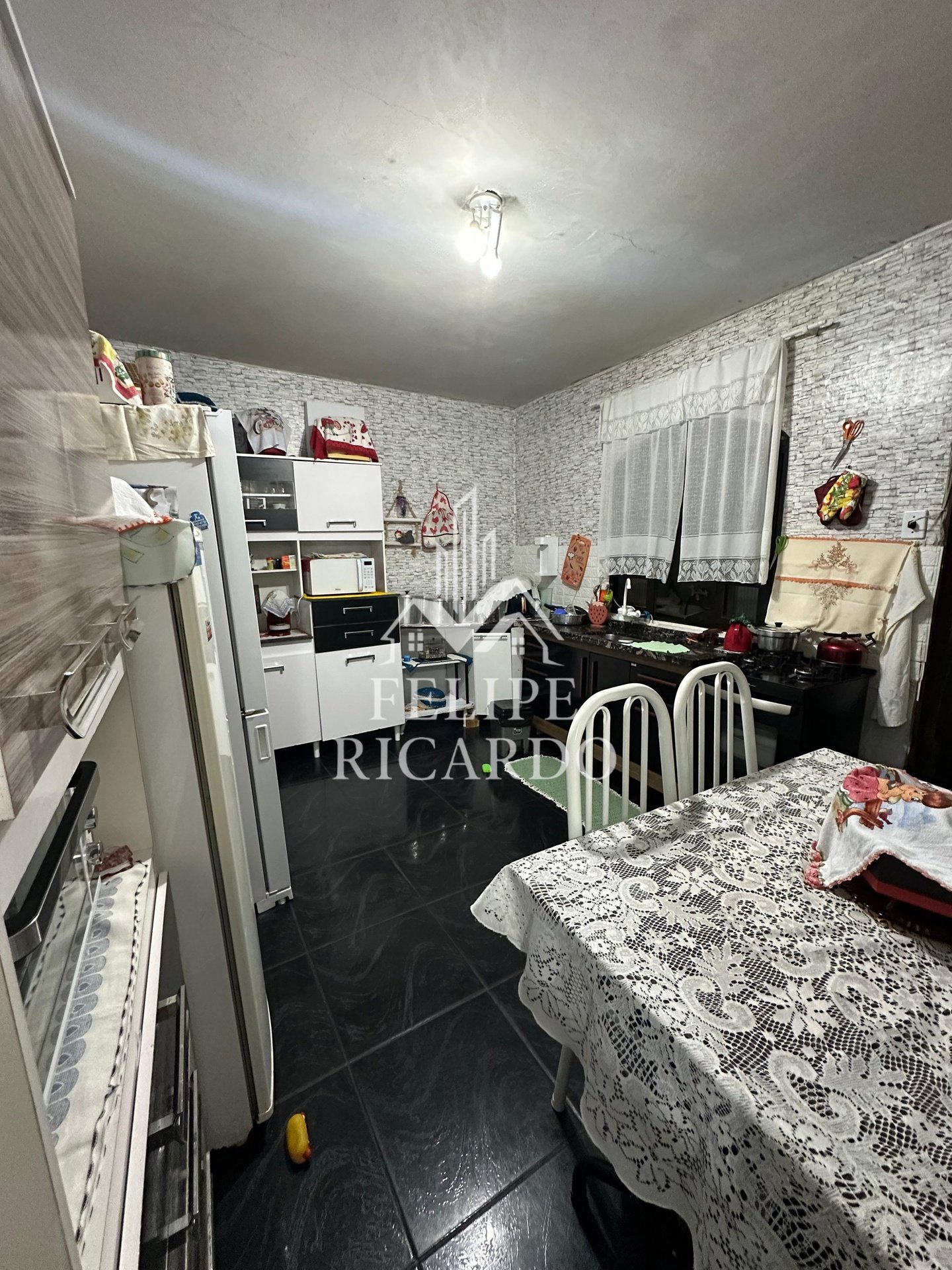 Casa à venda com 4 quartos, 200m² - Foto 10