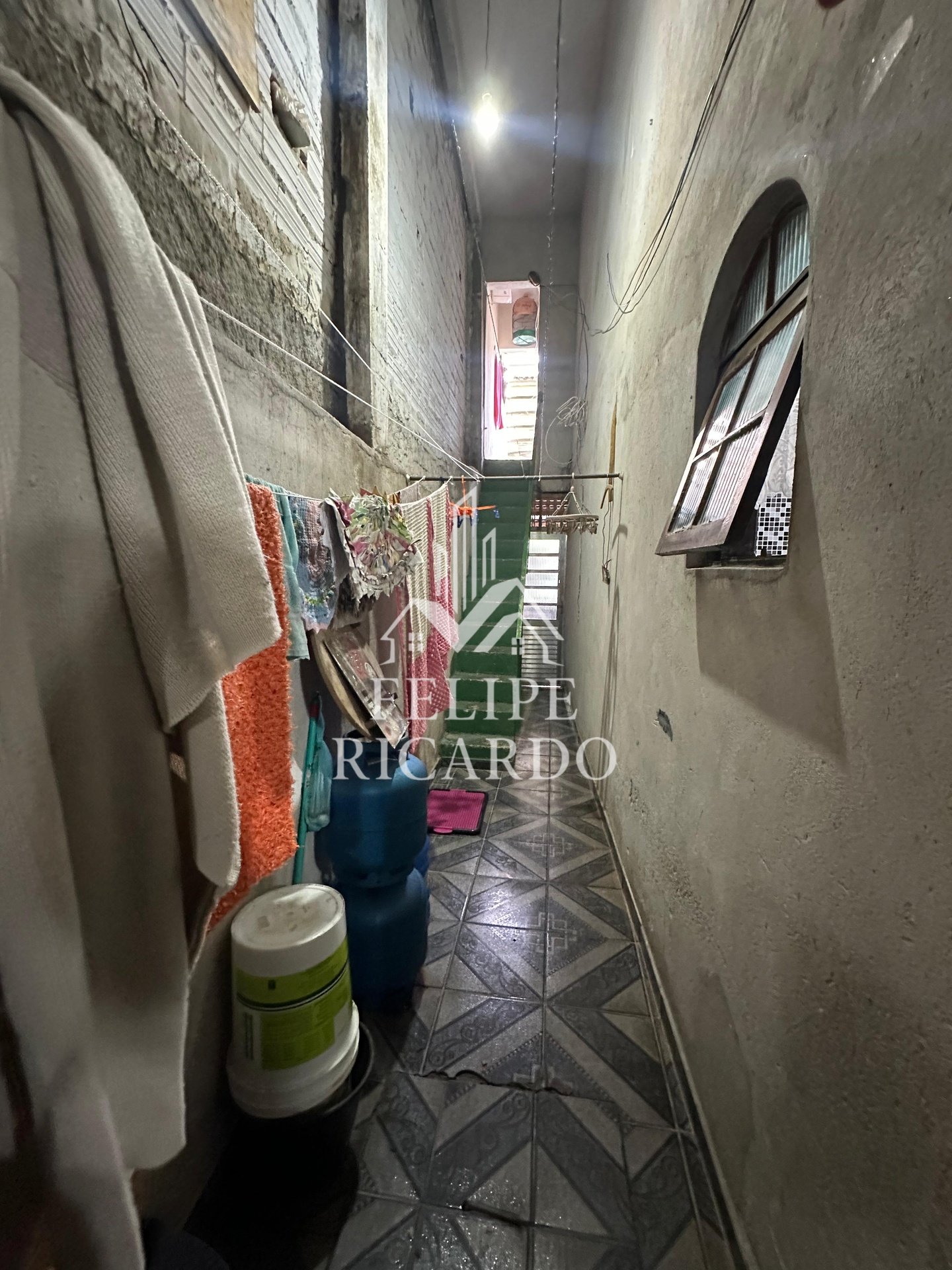 Casa à venda com 4 quartos, 200m² - Foto 13