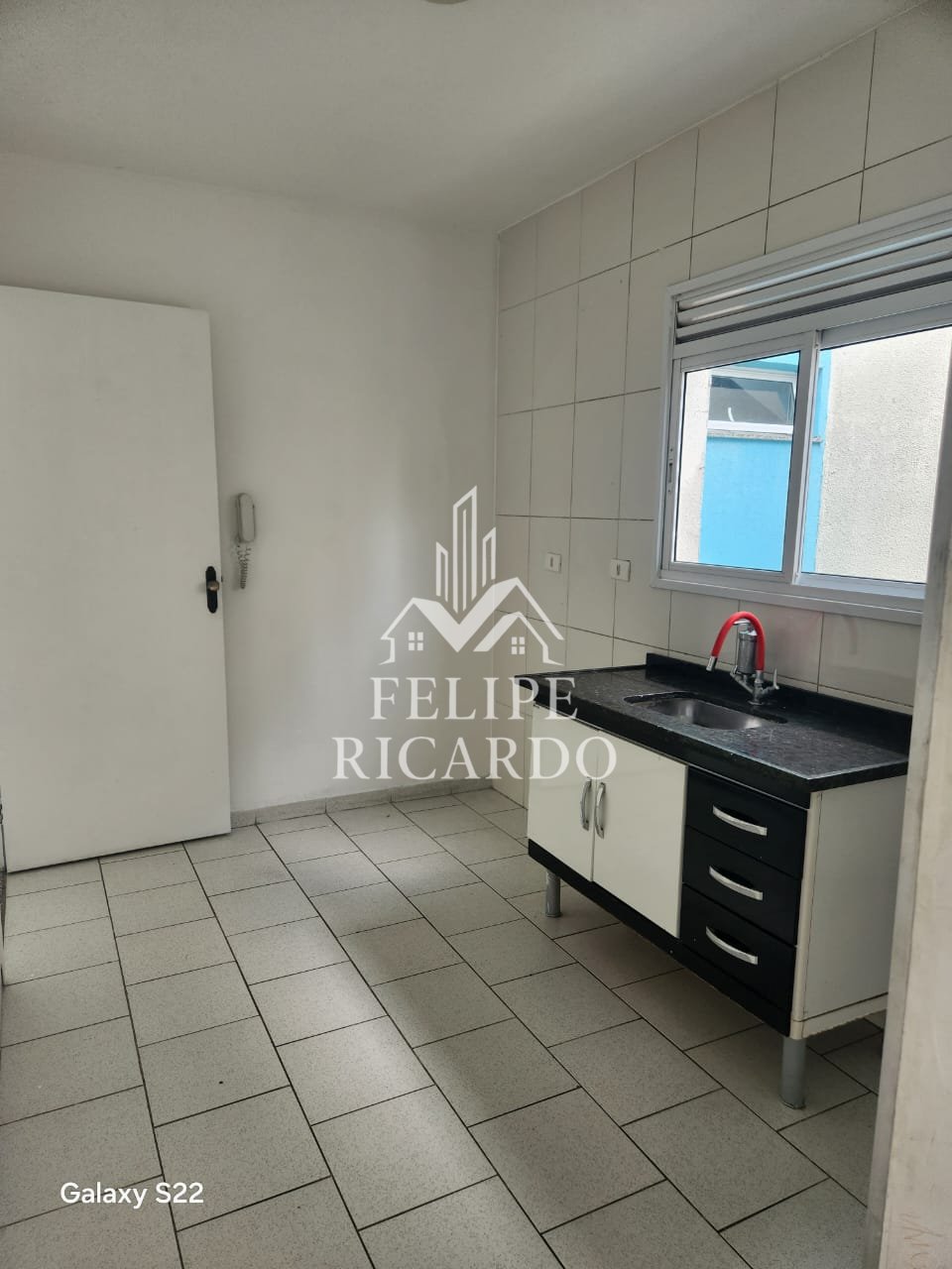 Apartamento para alugar com 2 quartos, 65m² - Foto 9