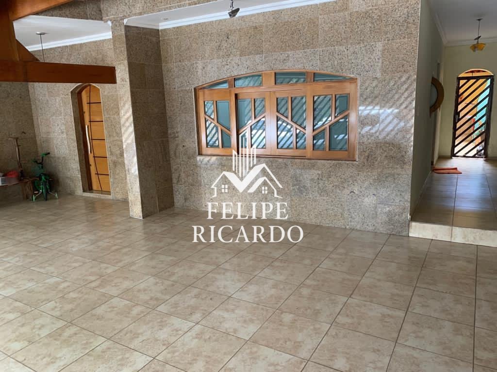 Casa para alugar com 4 quartos, 235m² - Foto 2
