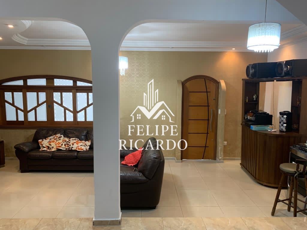 Casa para alugar com 4 quartos, 235m² - Foto 9