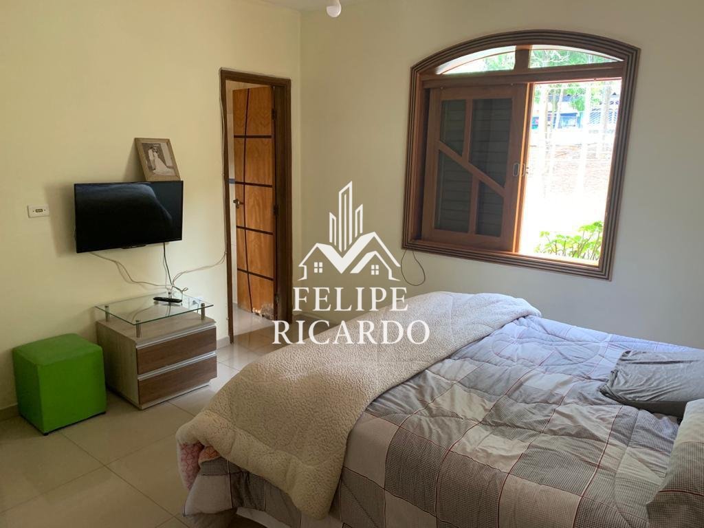 Casa para alugar com 4 quartos, 235m² - Foto 18
