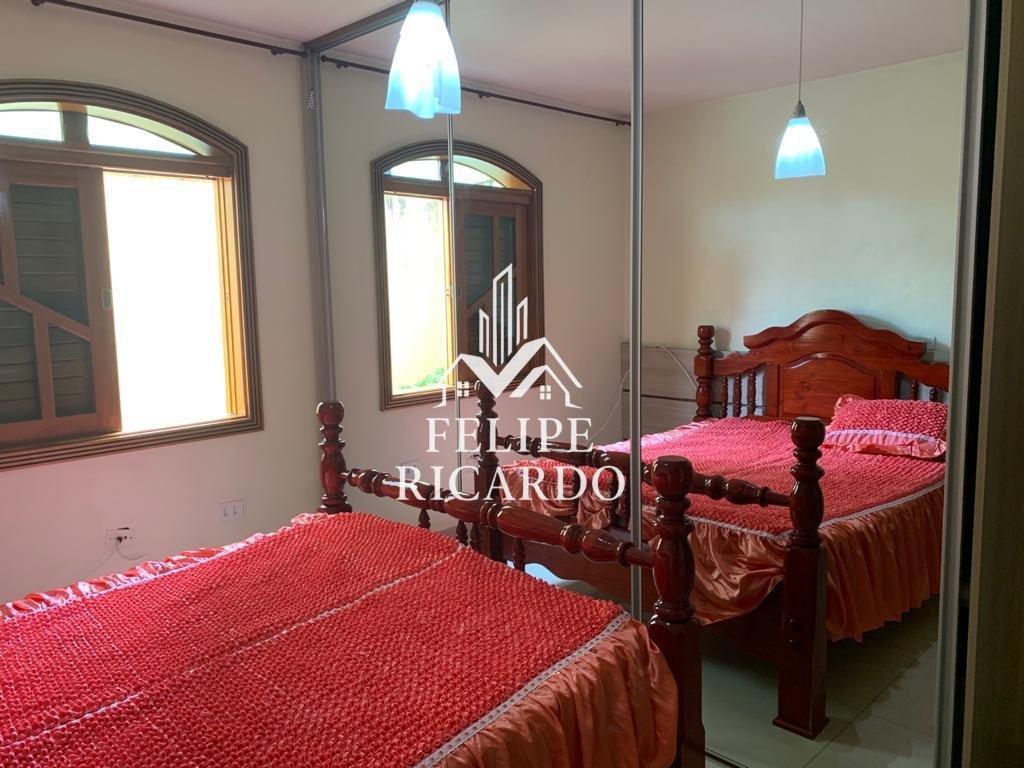 Casa para alugar com 4 quartos, 235m² - Foto 25