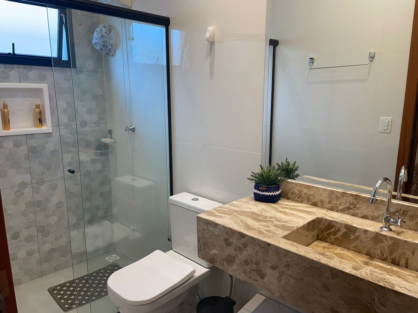 Casa de Condomínio à venda com 3 quartos, 202m² - Foto 6