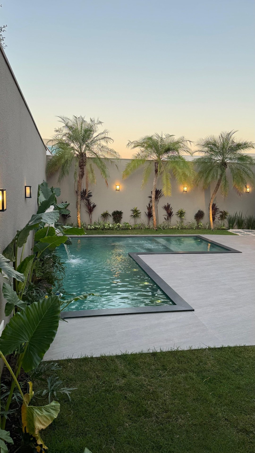 Casa de Condomínio à venda com 4 quartos, 348m² - Foto 4