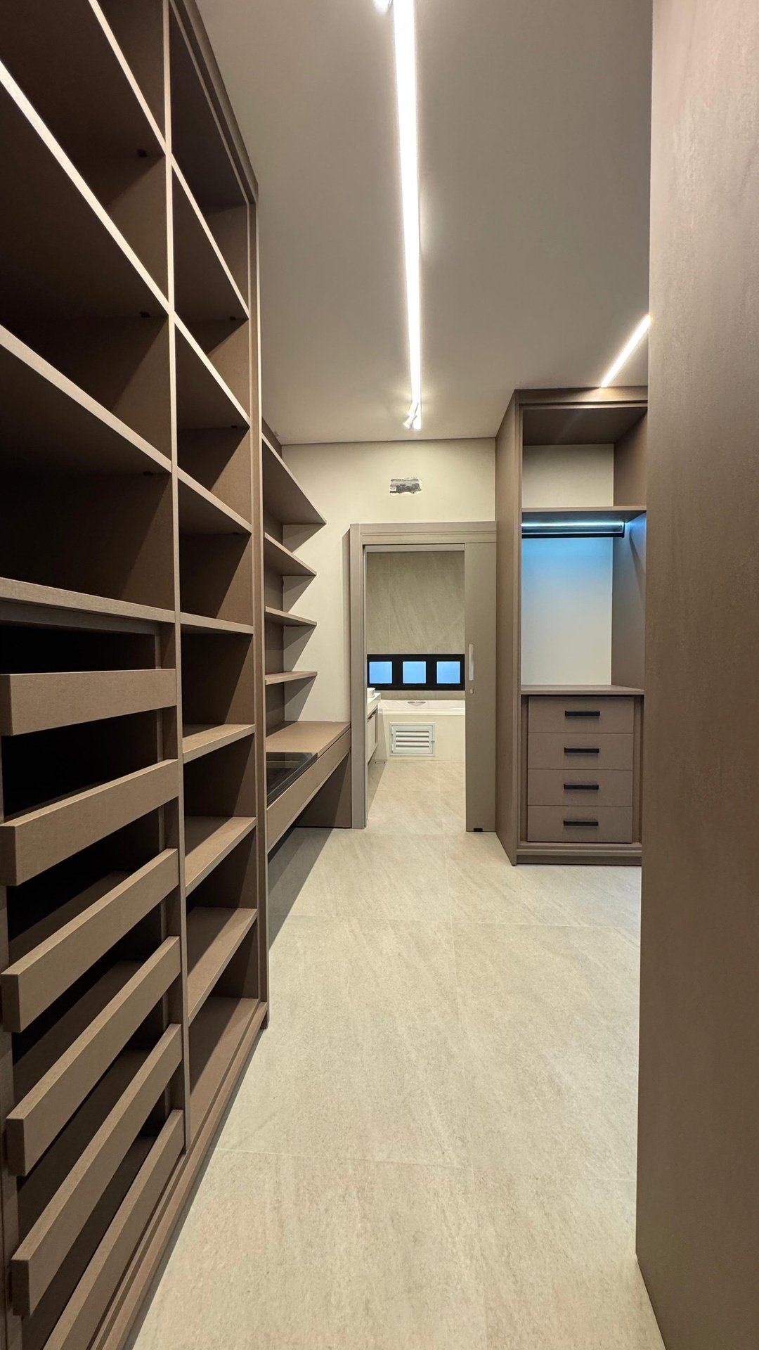 Casa de Condomínio à venda com 4 quartos, 348m² - Foto 21