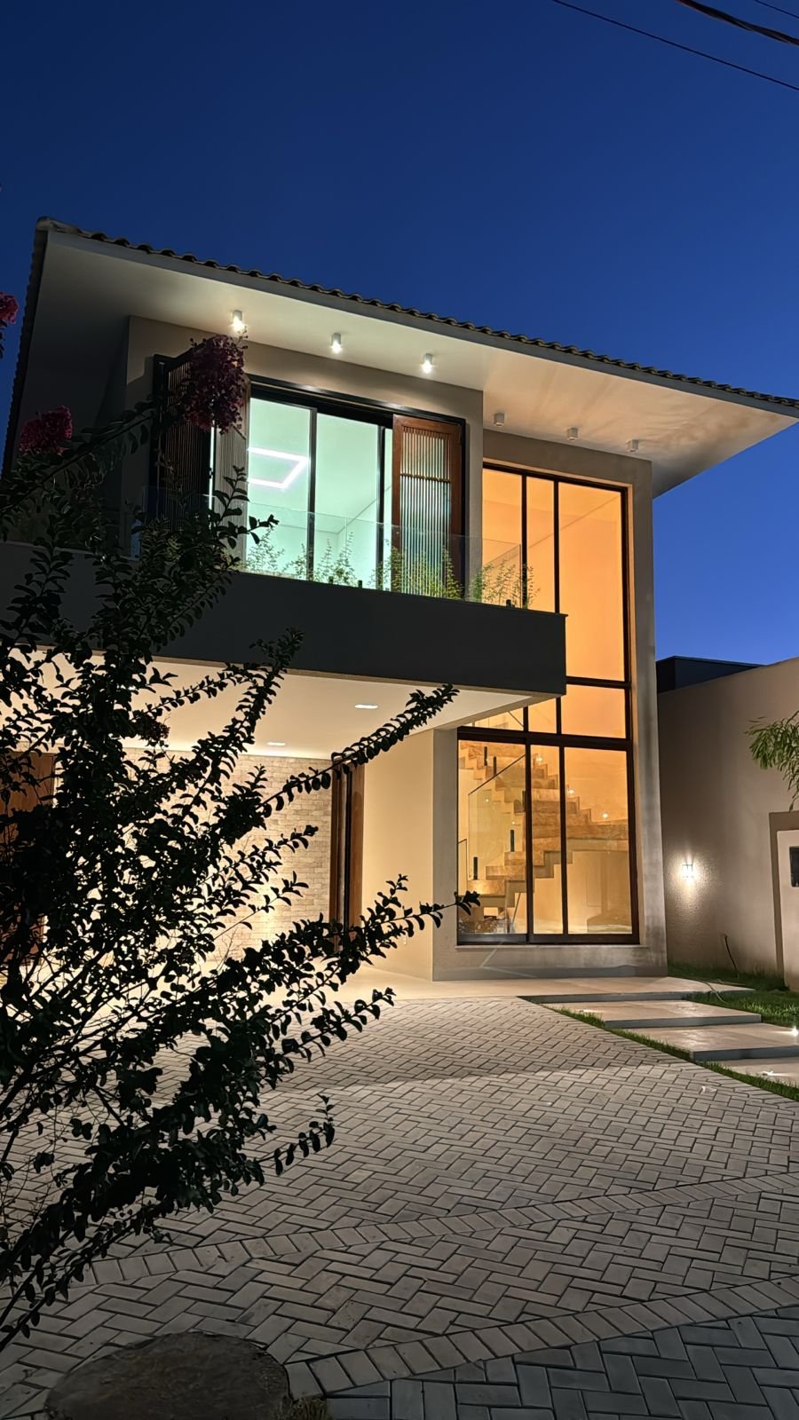 Casa de Condomínio à venda com 3 quartos, 248m² - Foto 2
