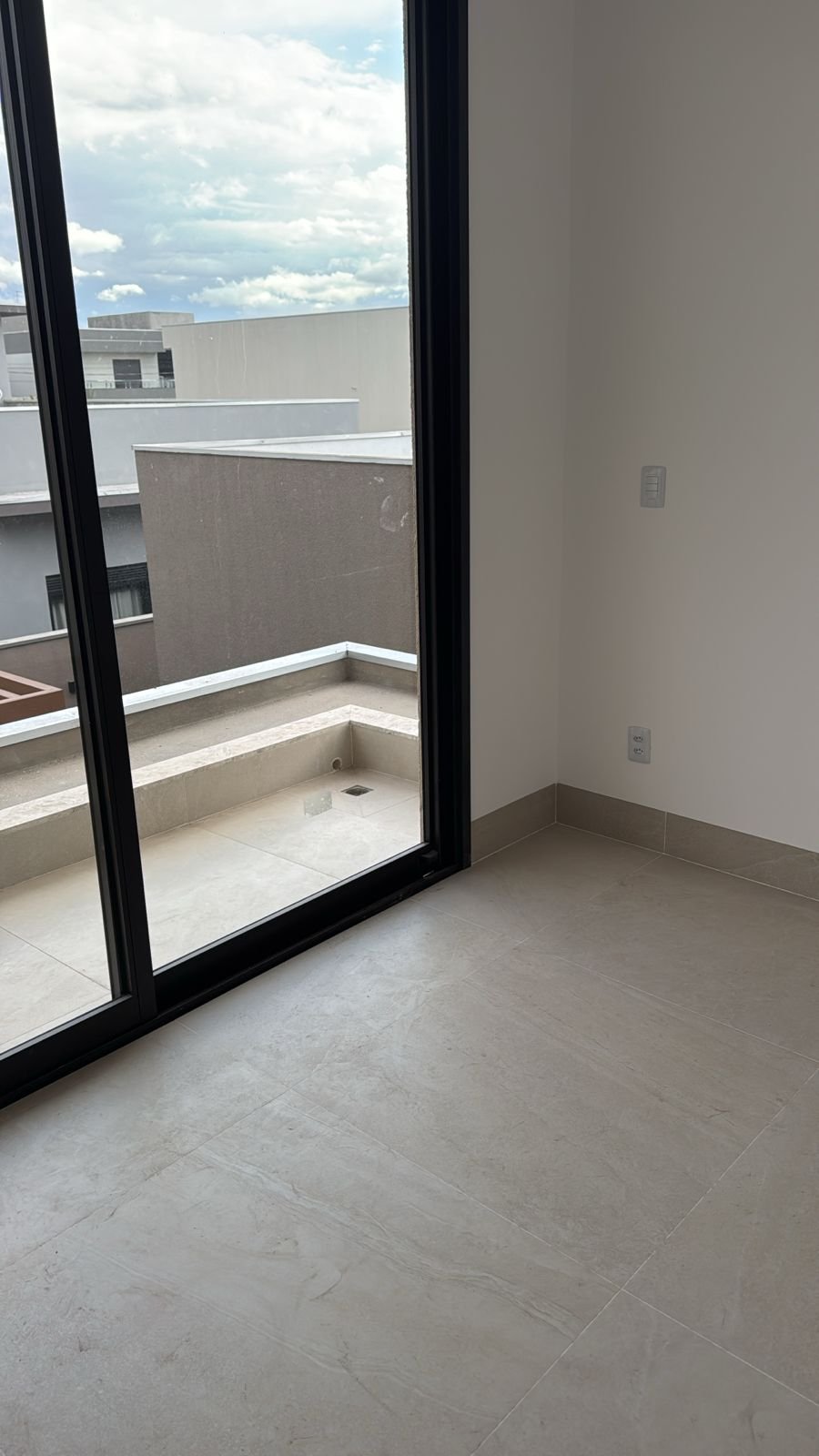 Casa de Condomínio à venda com 3 quartos, 248m² - Foto 6