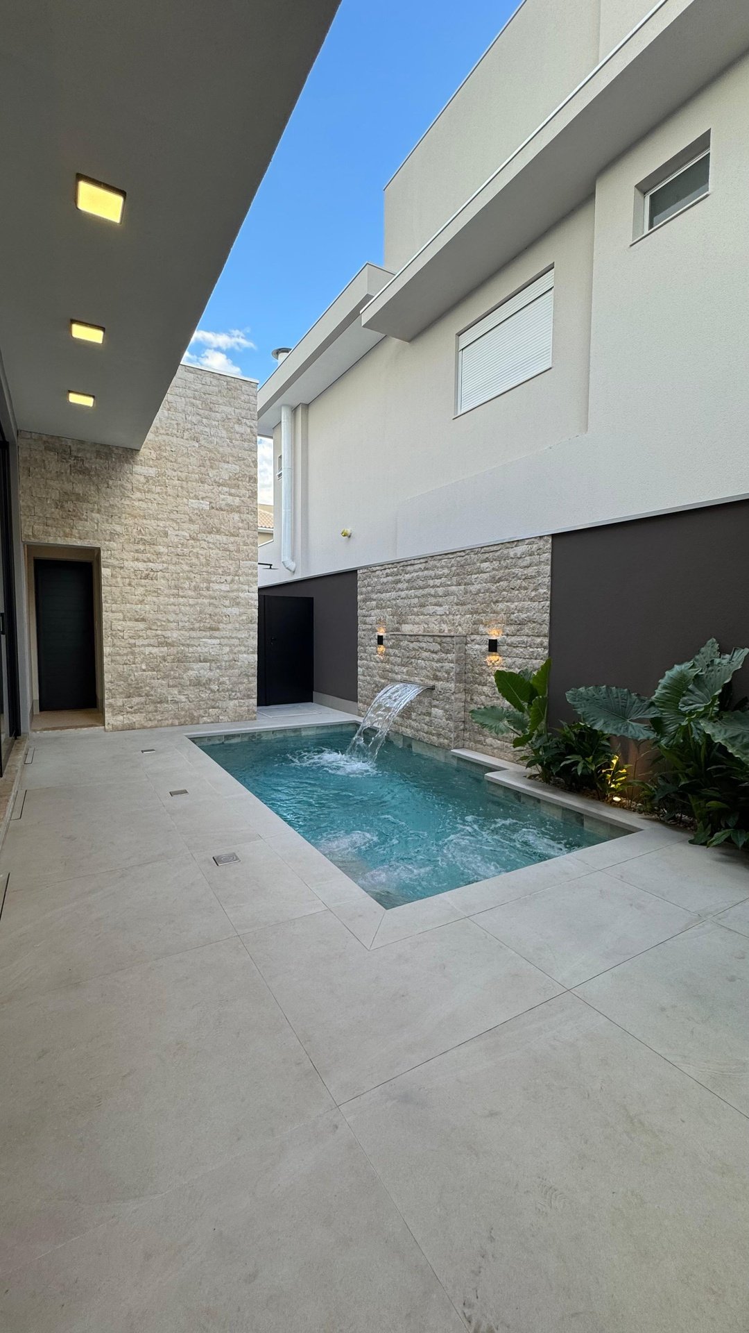 Casa de Condomínio à venda com 3 quartos, 160m² - Foto 3