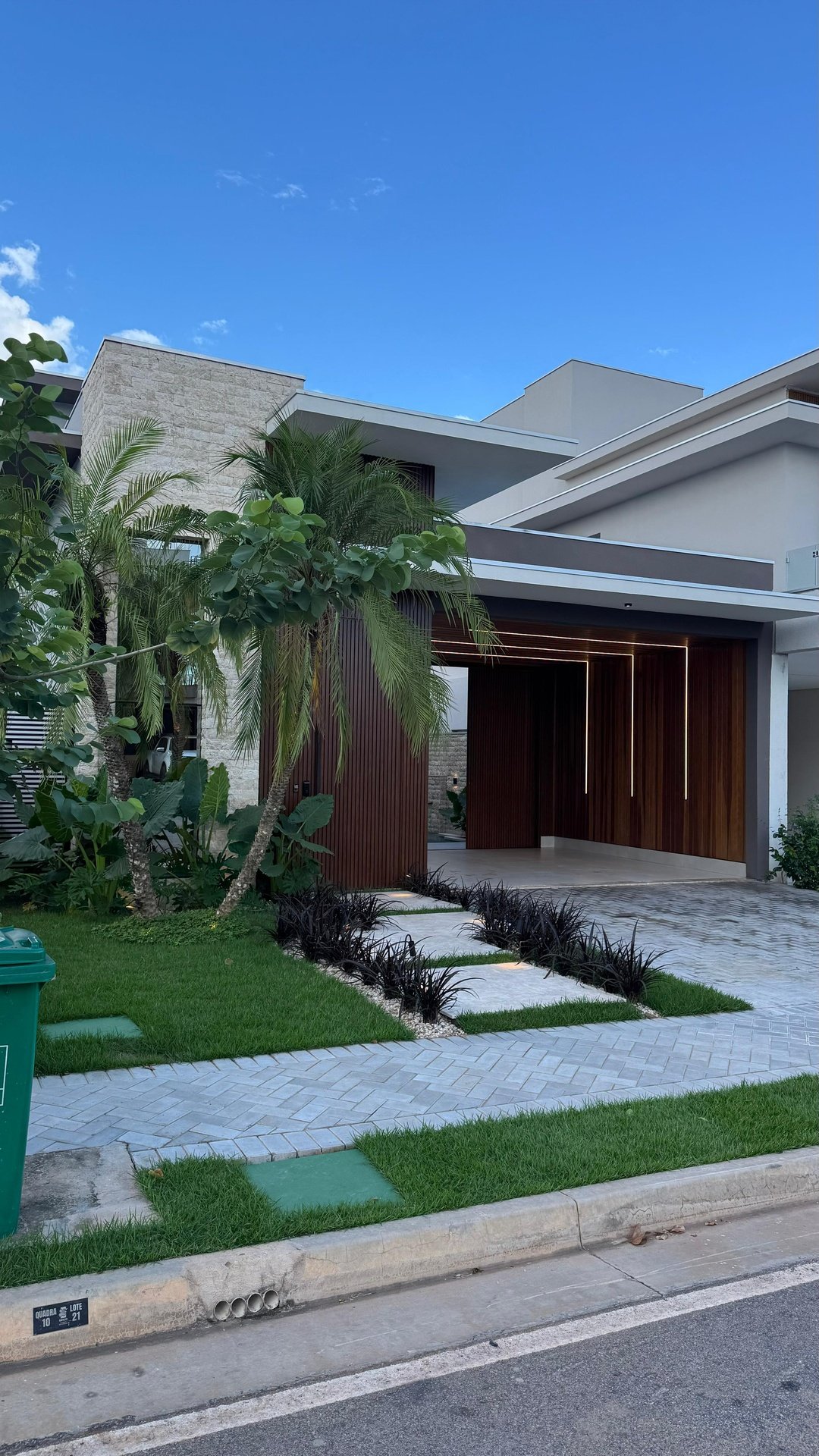 Casa de Condomínio à venda com 3 quartos, 160m² - Foto 2