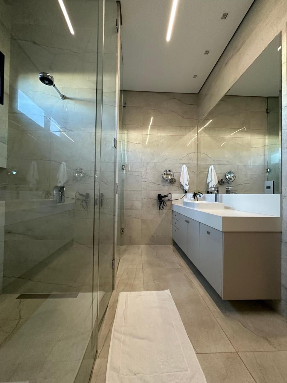 Casa de Condomínio à venda com 4 quartos, 387m² - Foto 24