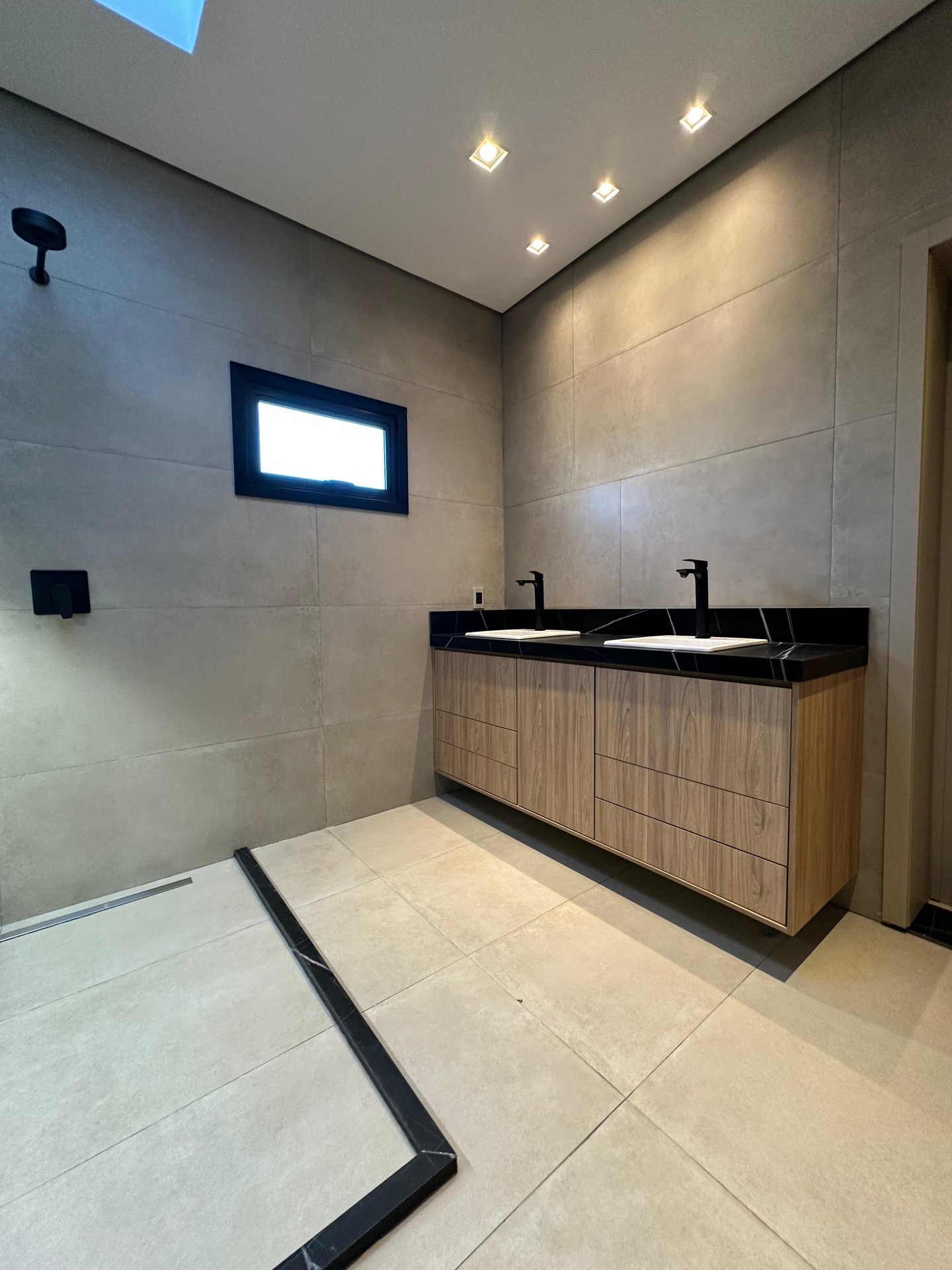 Casa de Condomínio à venda com 4 quartos, 374m² - Foto 11