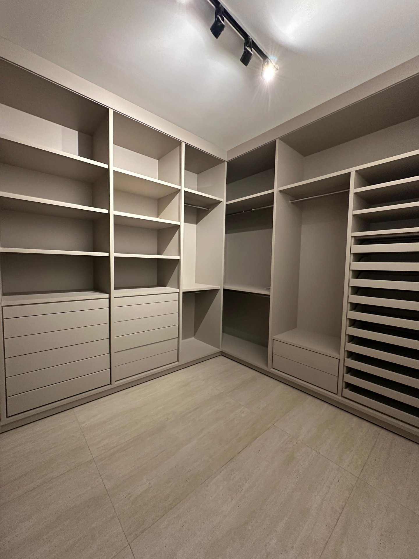 Casa de Condomínio à venda com 4 quartos, 374m² - Foto 15