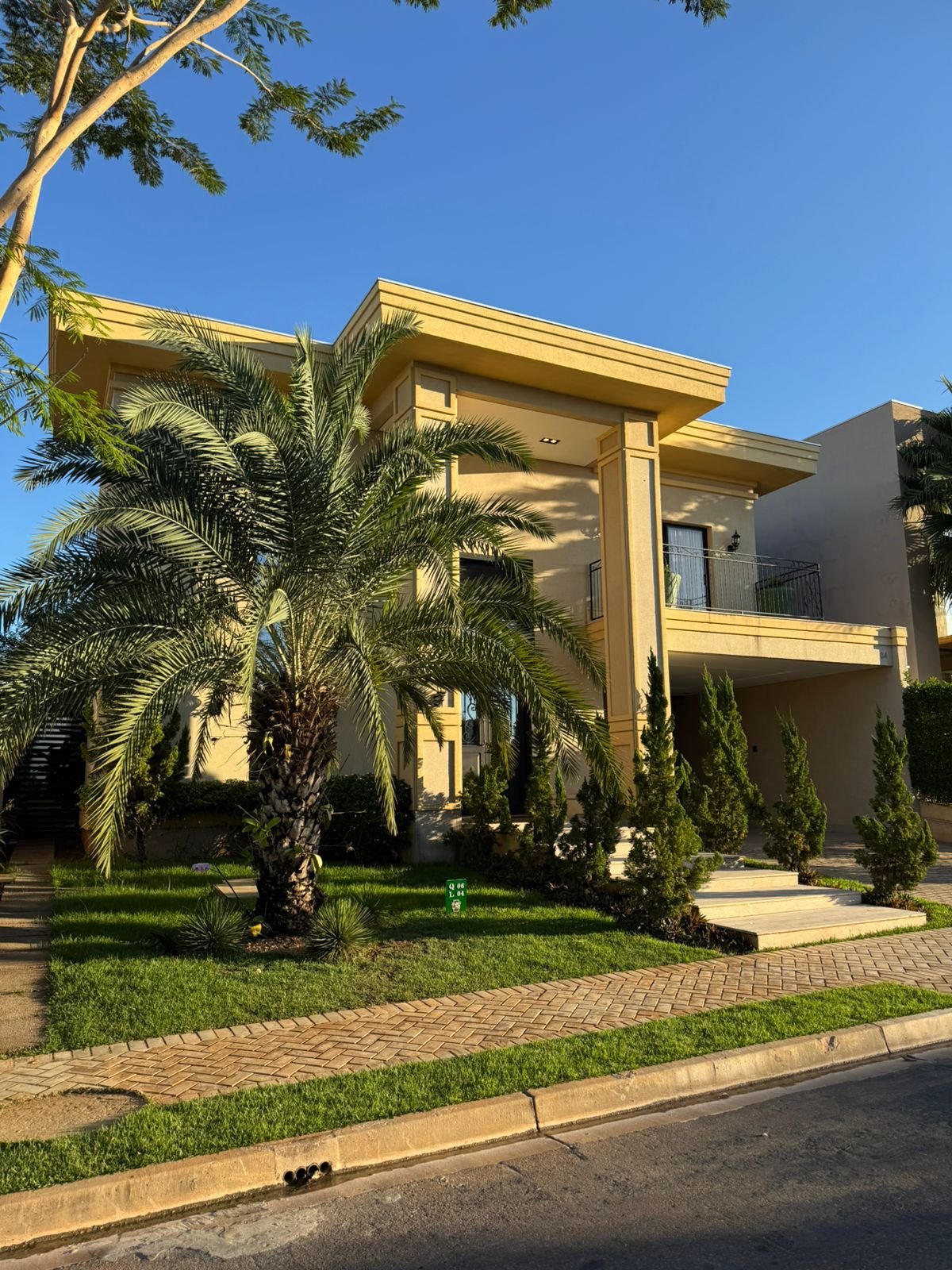 Casa de Condomínio à venda com 3 quartos, 311m² - Foto 2
