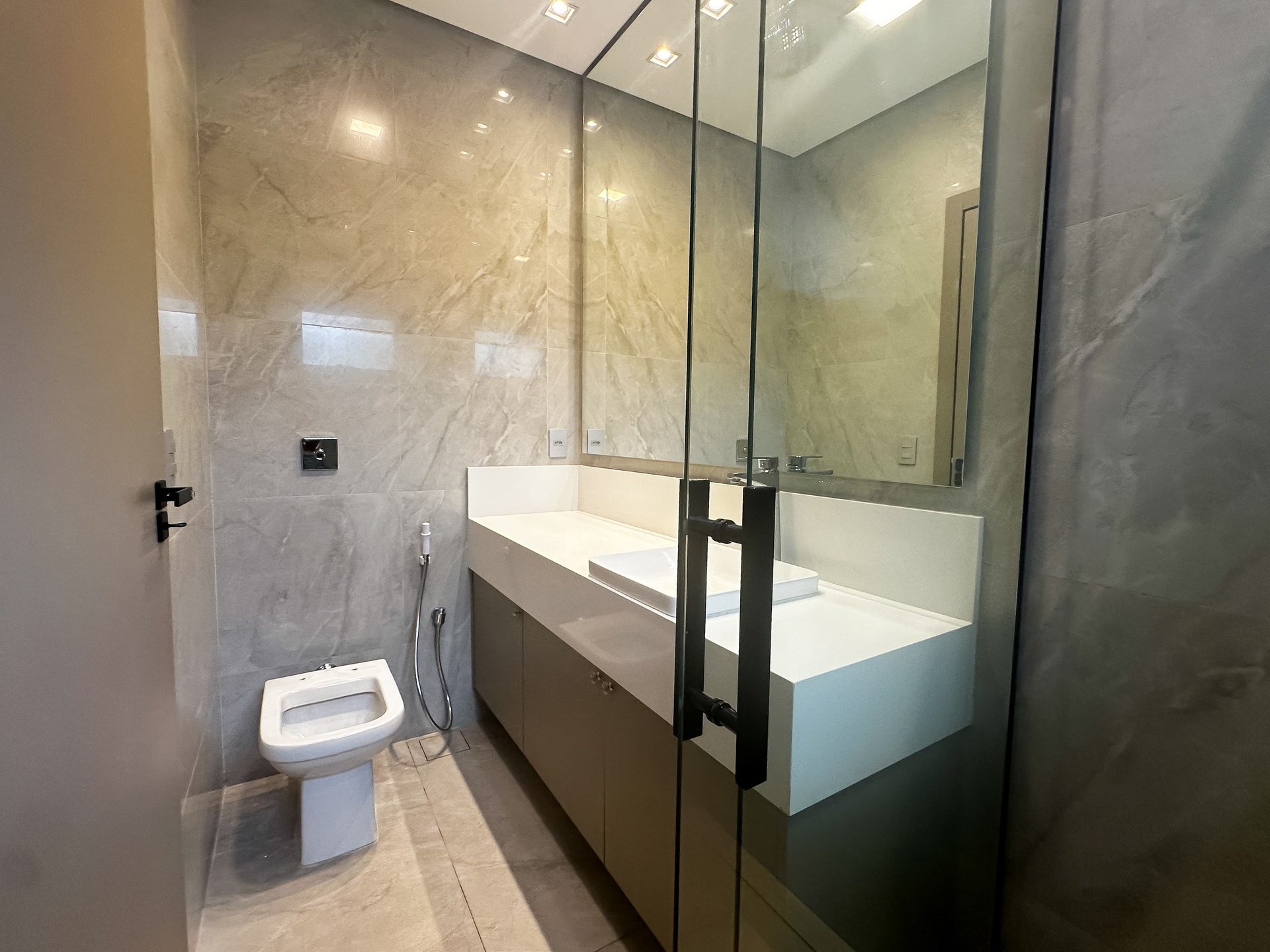 Casa de Condomínio à venda com 3 quartos, 205m² - Foto 9
