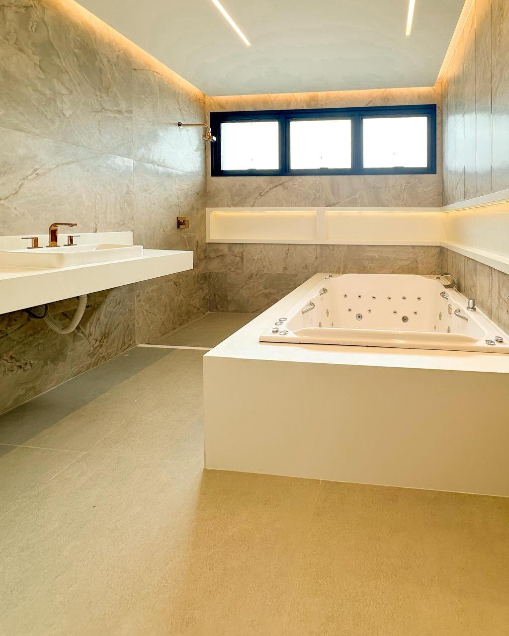 Casa de Condomínio à venda com 5 quartos, 408m² - Foto 20