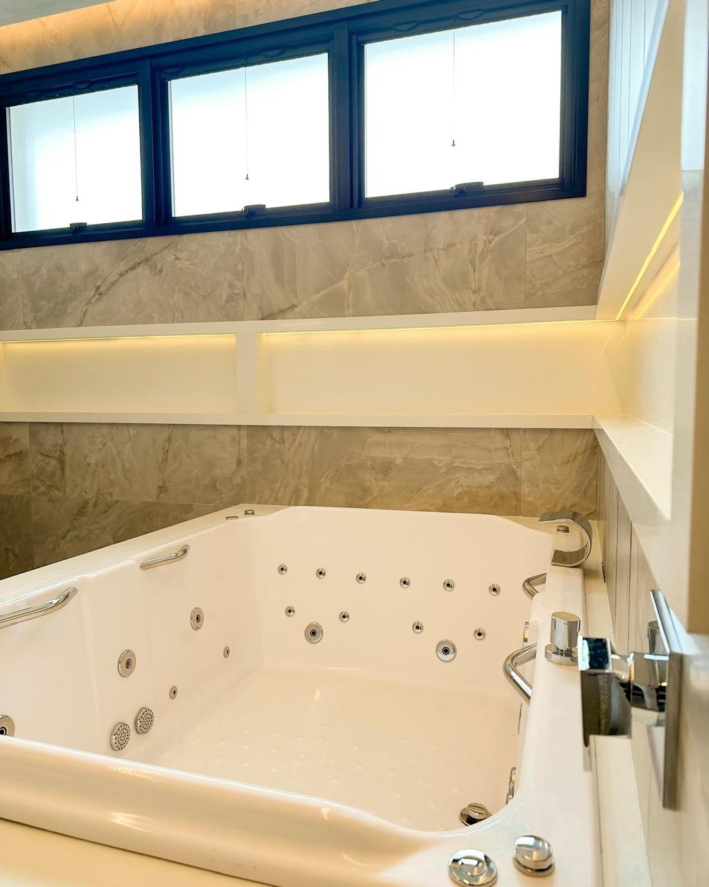 Casa de Condomínio à venda com 5 quartos, 408m² - Foto 24