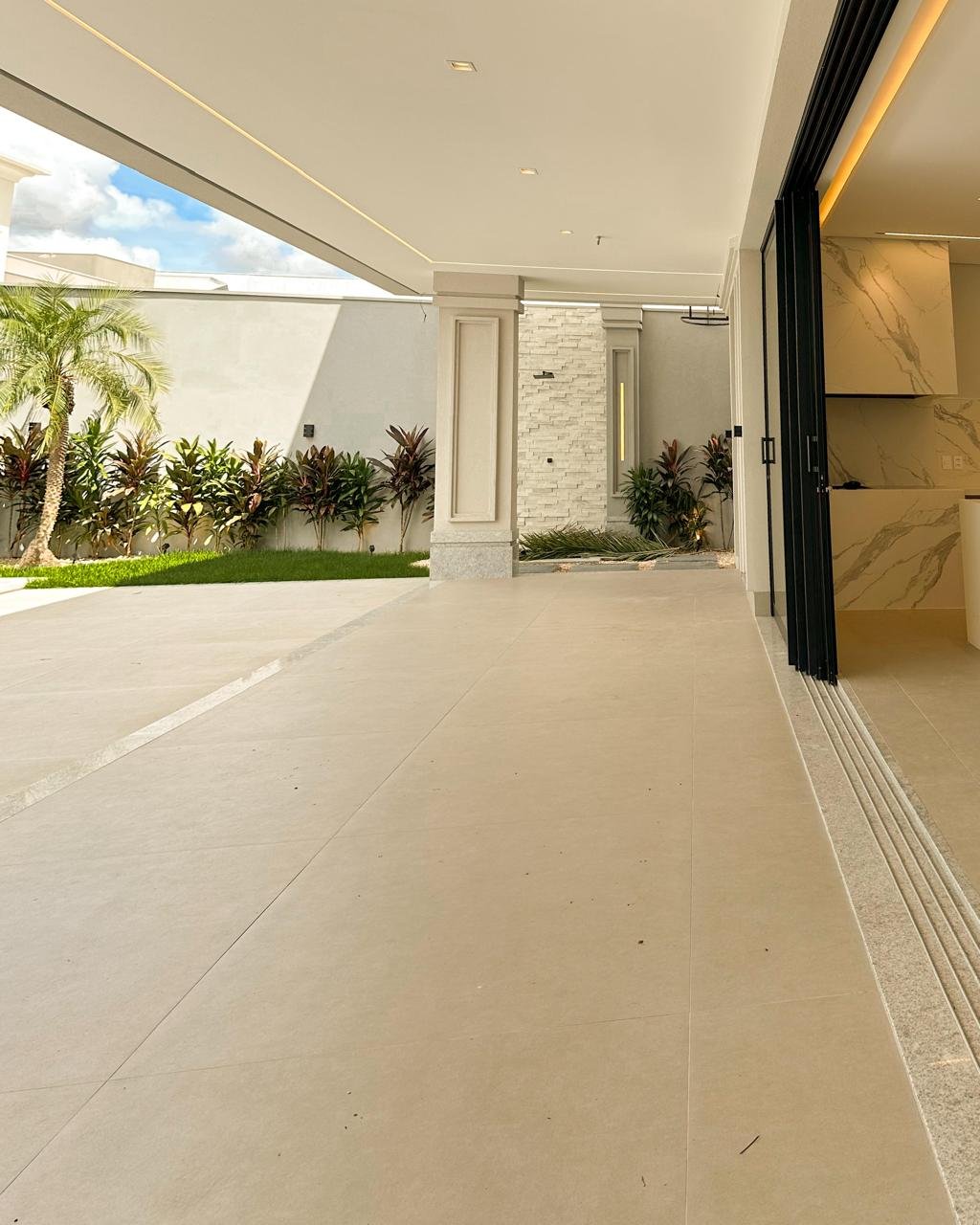 Casa de Condomínio à venda com 5 quartos, 408m² - Foto 28