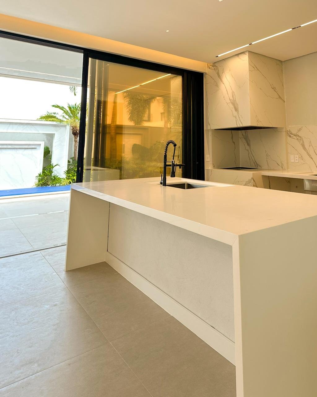 Casa de Condomínio à venda com 5 quartos, 408m² - Foto 11