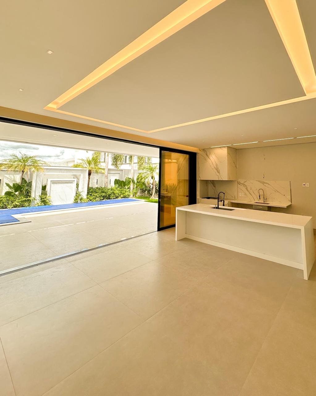 Casa de Condomínio à venda com 5 quartos, 408m² - Foto 12