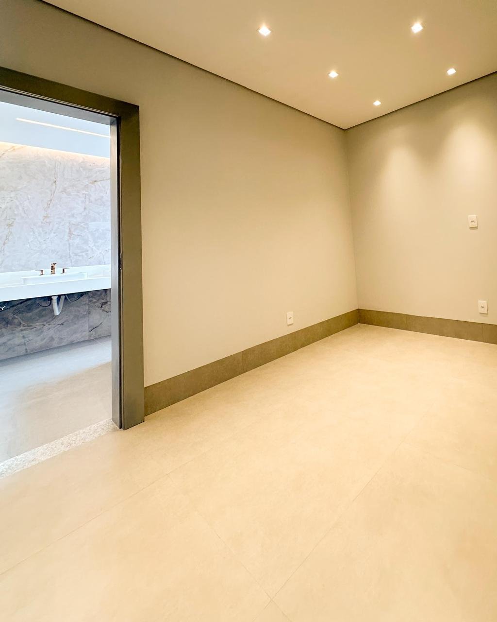 Casa de Condomínio à venda com 5 quartos, 408m² - Foto 14