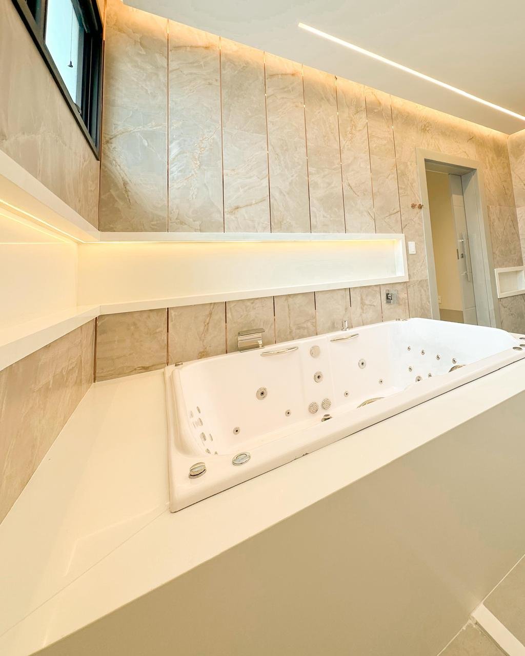 Casa de Condomínio à venda com 5 quartos, 408m² - Foto 22