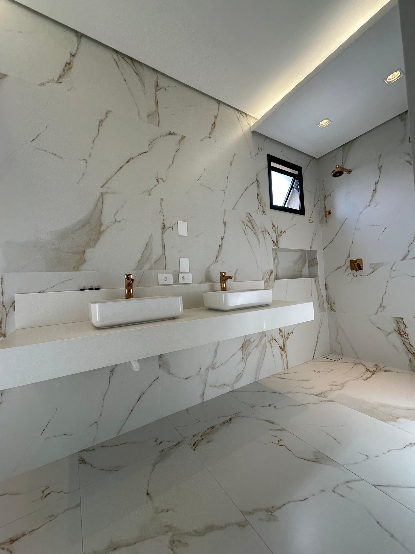 Casa de Condomínio à venda com 3 quartos, 250m² - Foto 32