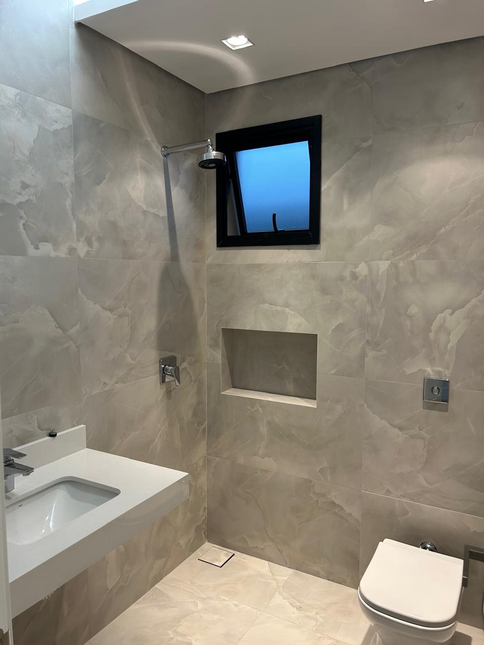 Casa de Condomínio à venda com 3 quartos, 250m² - Foto 28