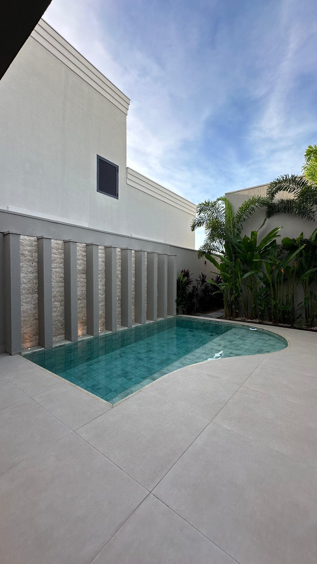 Casa de Condomínio à venda com 3 quartos, 247m² - Foto 4