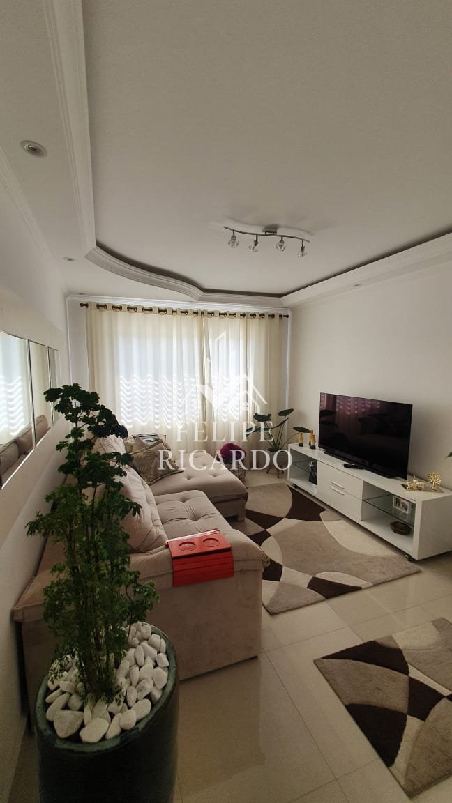 Casa à venda com 4 quartos, 215m² - Foto 1