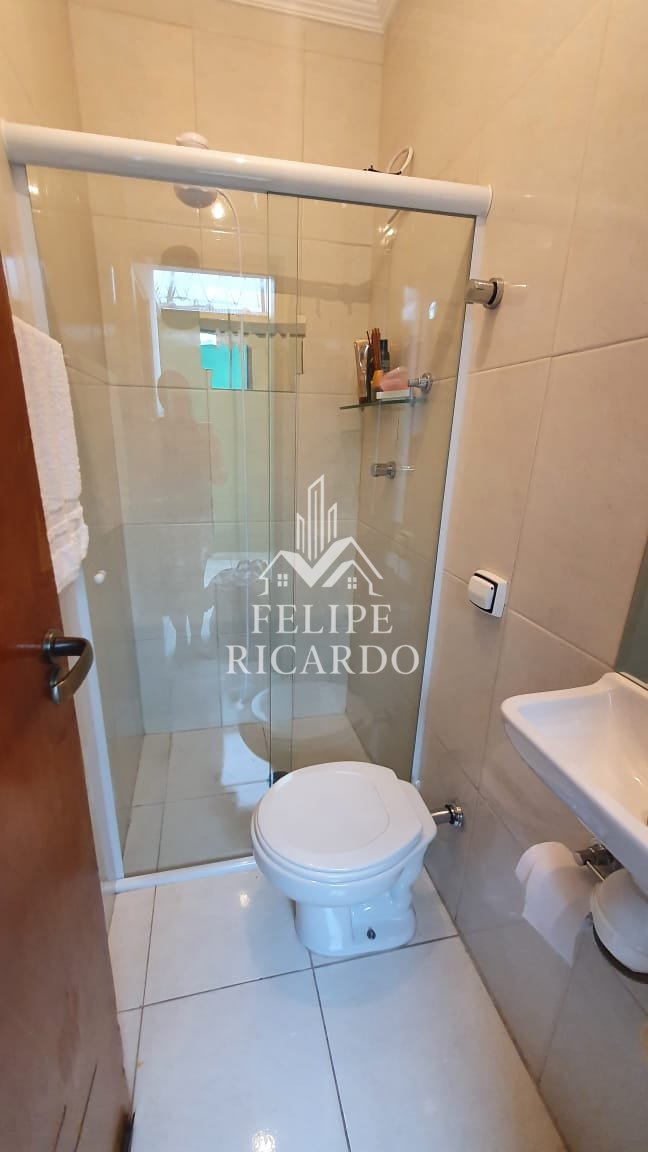 Casa à venda com 4 quartos, 215m² - Foto 15