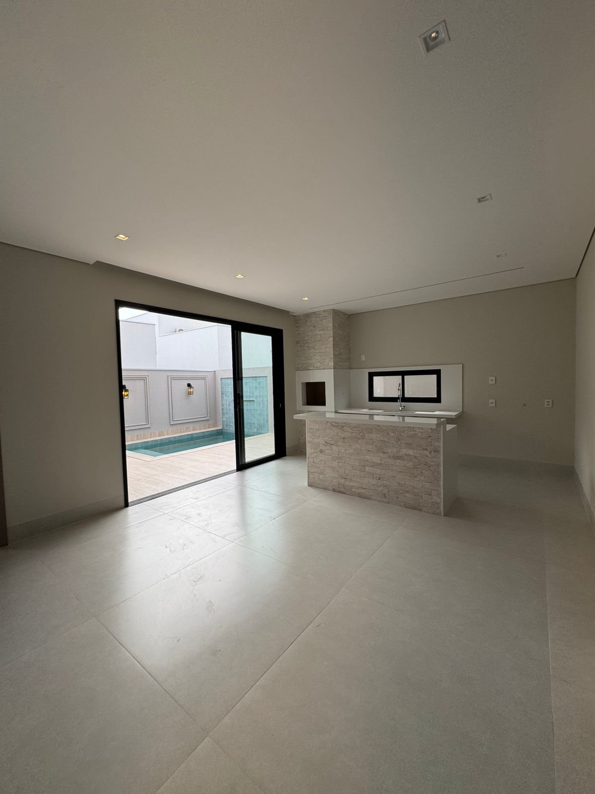 Casa de Condomínio à venda com 4 quartos, 257m² - Foto 28