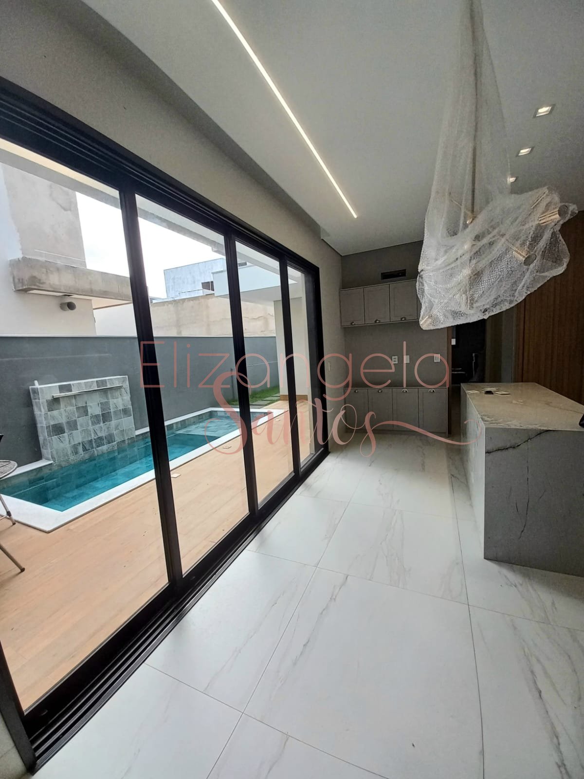 Sobrado à venda com 4 quartos, 250m² - Foto 5