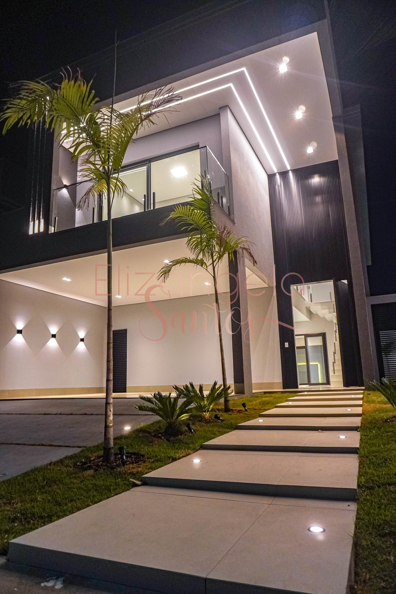 Casa de Condomínio à venda com 3 quartos, 265m² - Foto 1