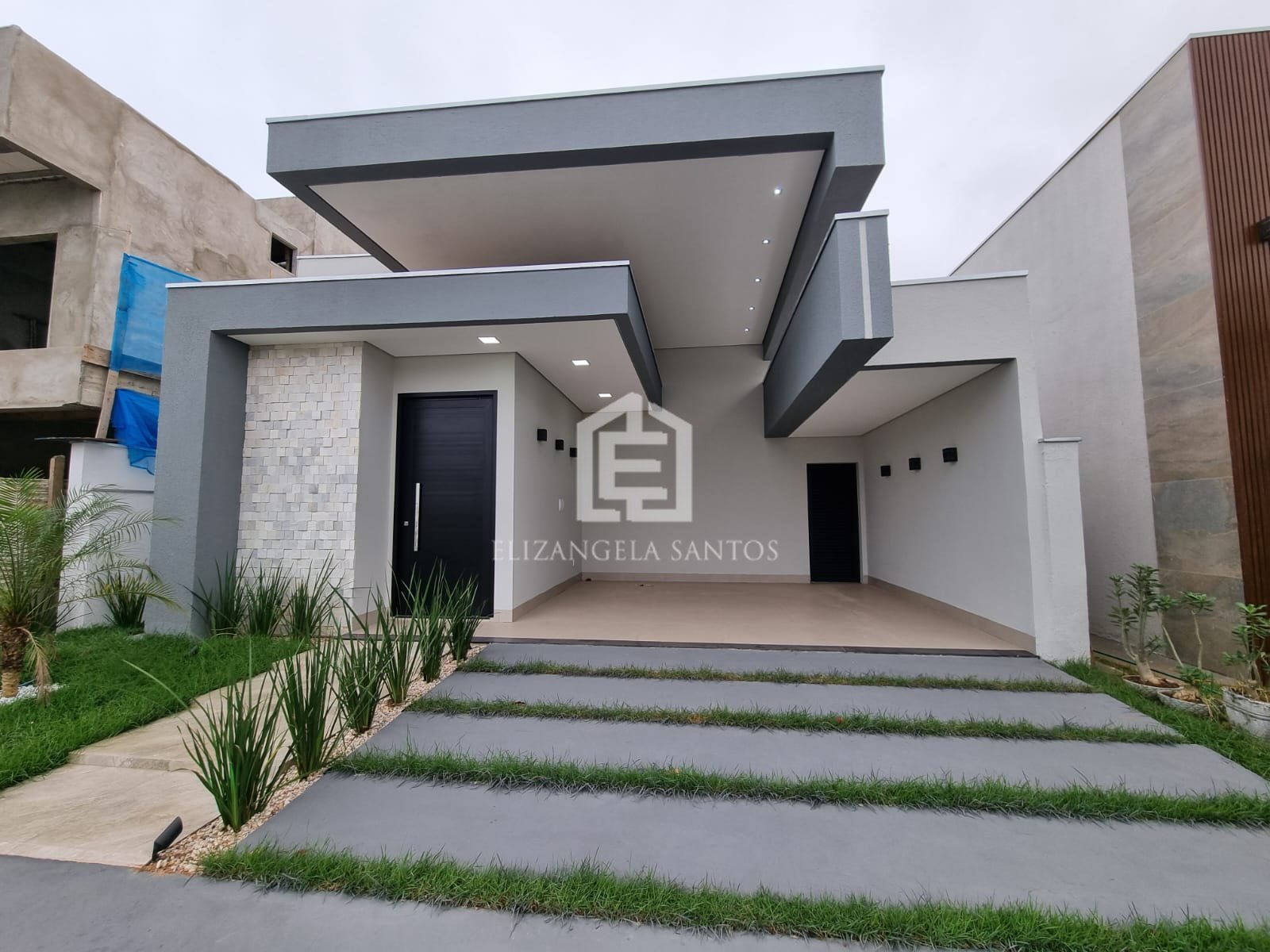 Casa de Condomínio à venda com 3 quartos, 144m² - Foto 1