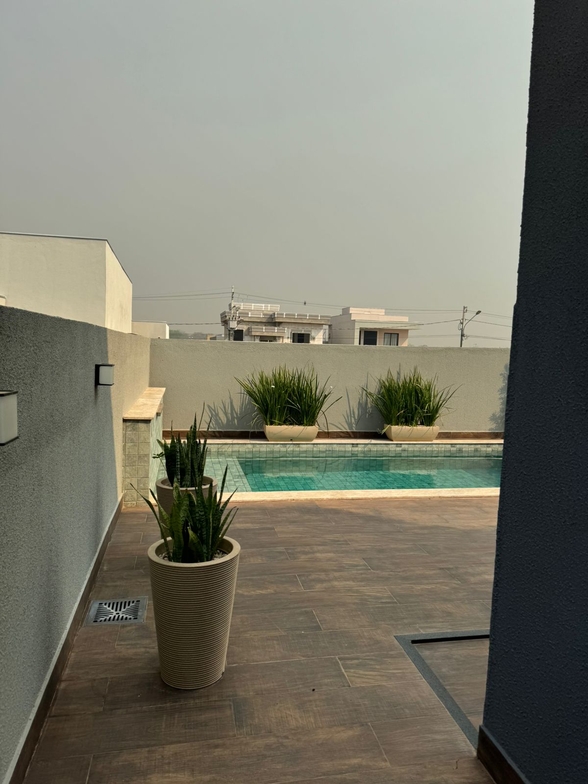 Casa de Condomínio à venda com 4 quartos, 270m² - Foto 2