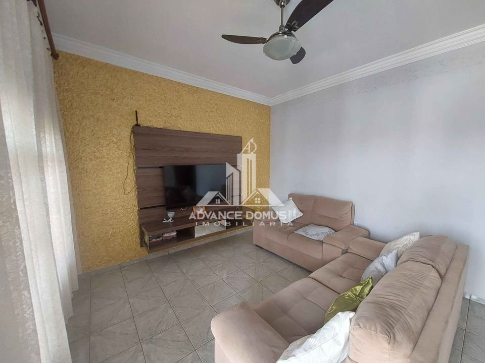 Casa à venda com 4 quartos, 300m² - Foto 11