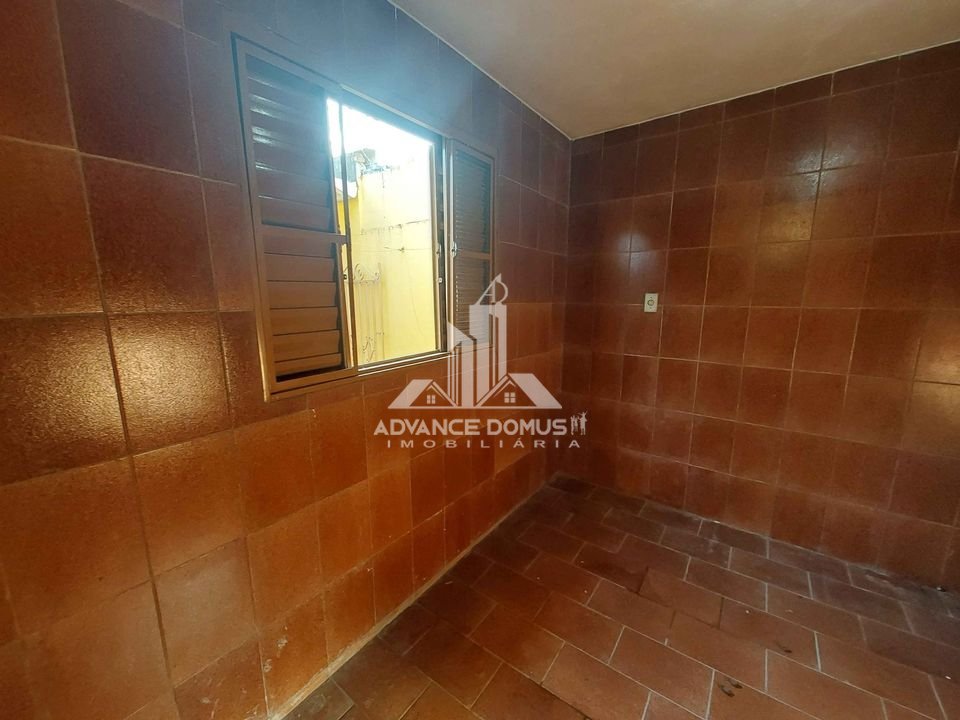 Casa à venda com 2 quartos, 180m² - Foto 15