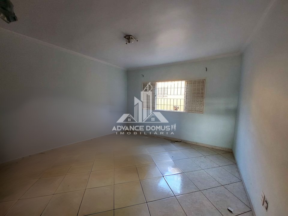 Casa à venda com 2 quartos, 180m² - Foto 5