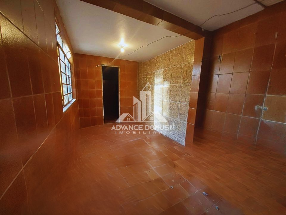 Casa à venda com 2 quartos, 180m² - Foto 16