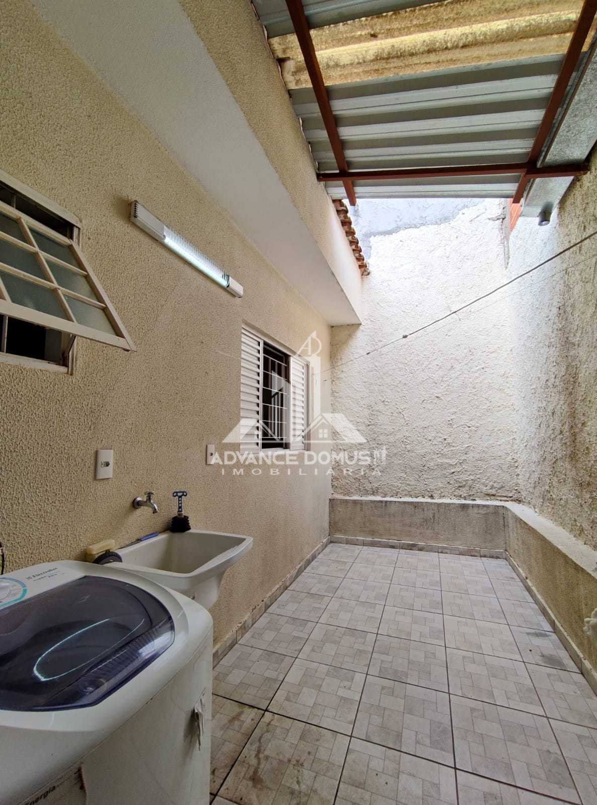 Casa à venda com 2 quartos, 110m² - Foto 14