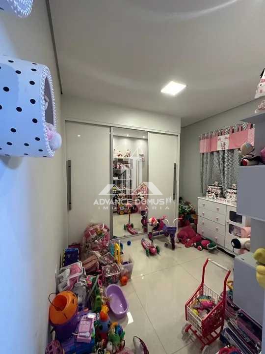 Casa de Condomínio à venda com 3 quartos, 163m² - Foto 10