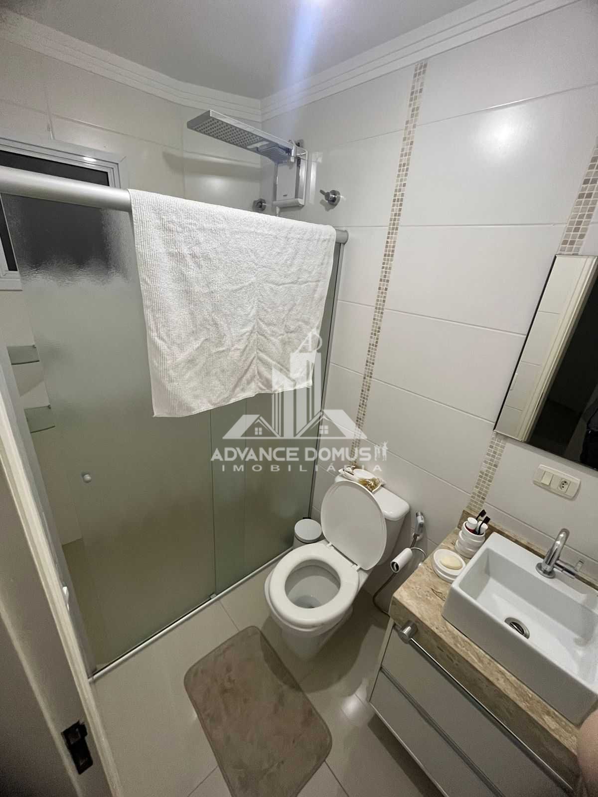 Apartamento à venda com 3 quartos, 170m² - Foto 8