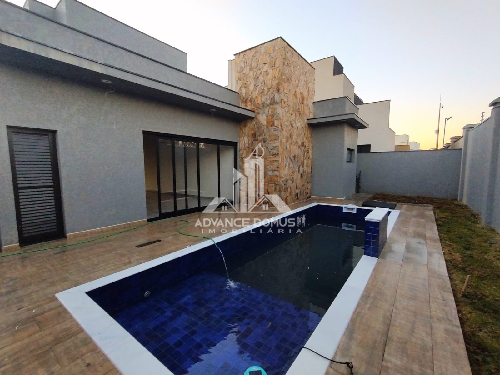 Casa de Condomínio à venda com 3 quartos, 243m² - Foto 20