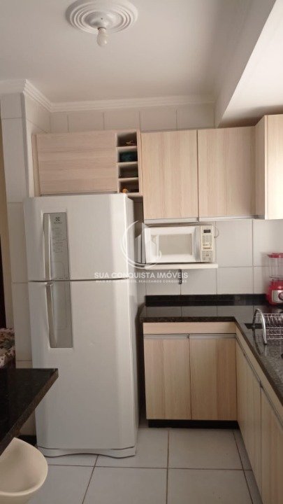 Apartamento à venda com 2 quartos, 64m² - Foto 5