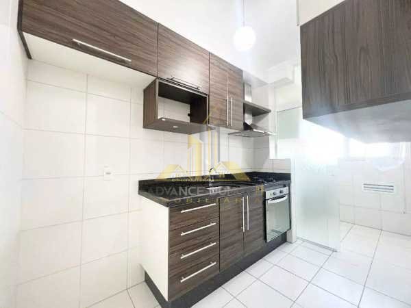 Apartamento à venda com 3 quartos, 53m² - Foto 4